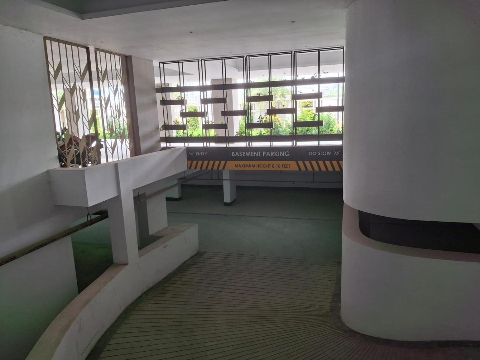 Elegant Secured Family Apartment With Open Space Dhaka Exterior foto