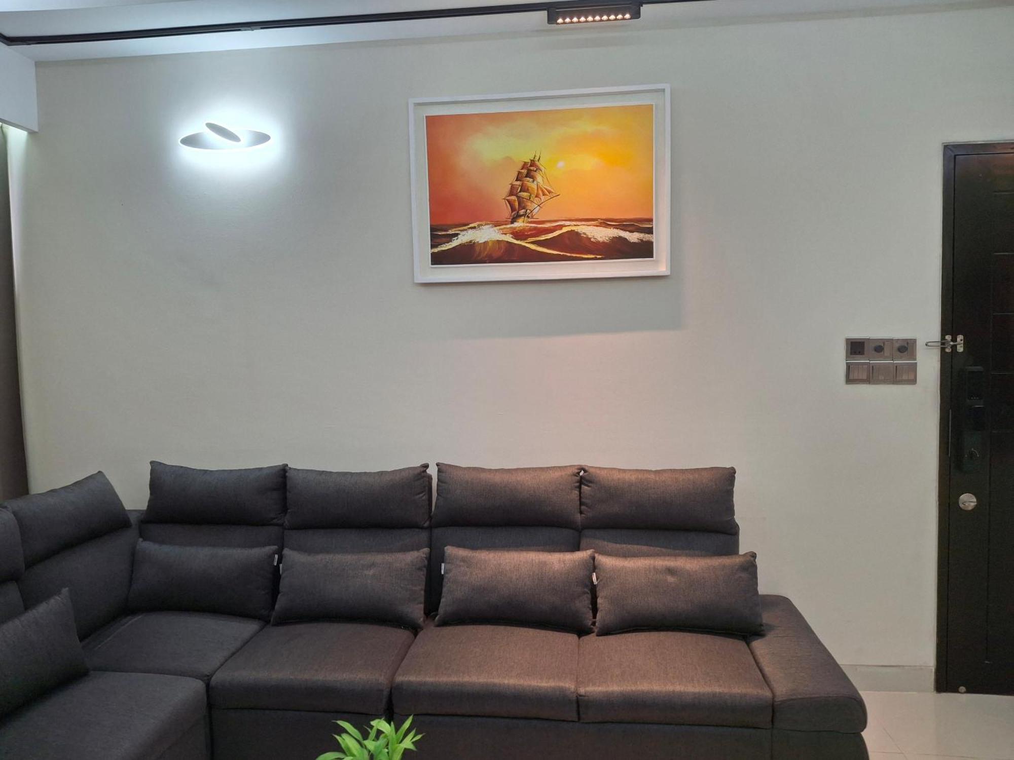 Elegant Secured Family Apartment With Open Space Dhaka Exterior foto