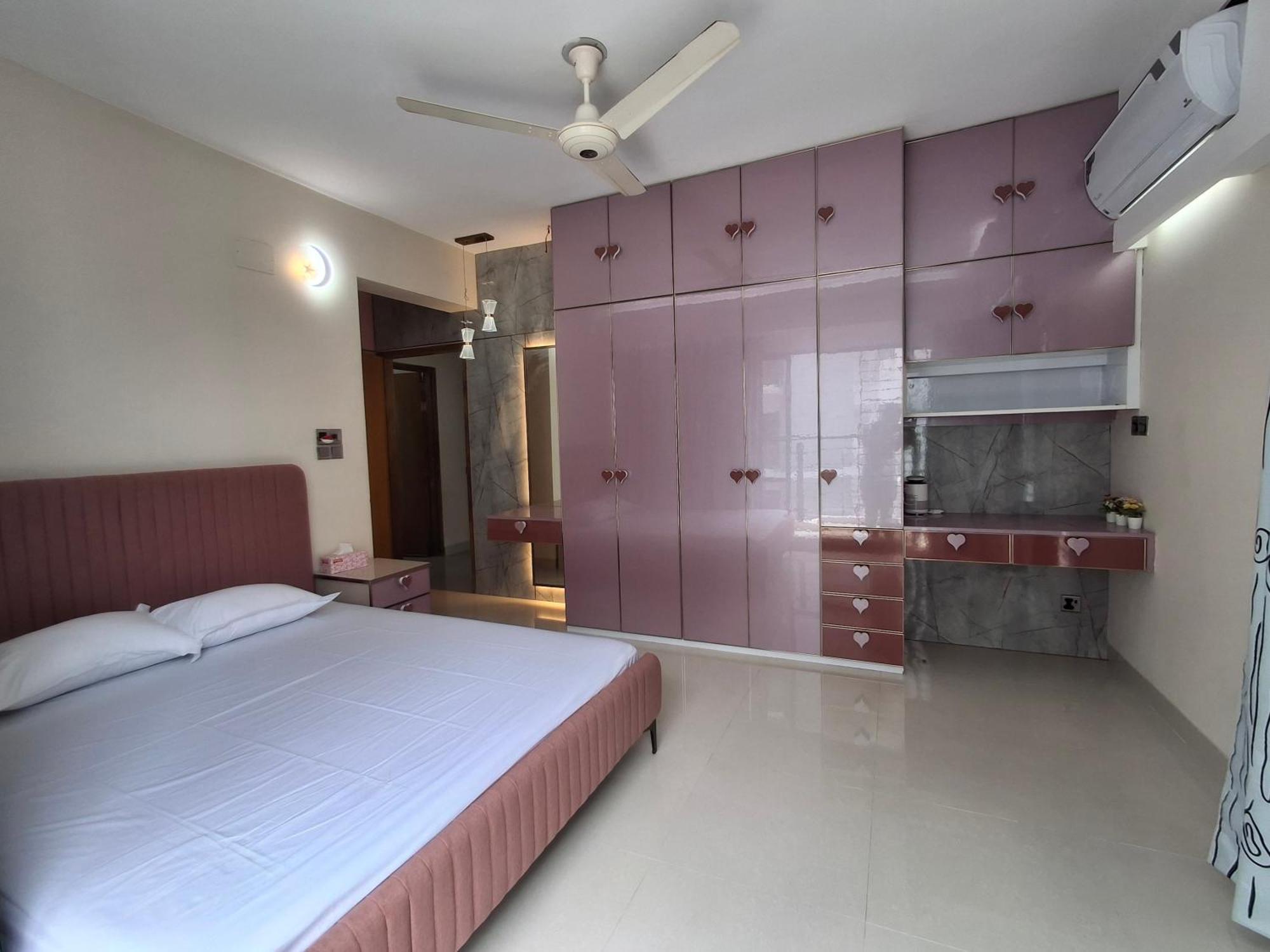 Elegant Secured Family Apartment With Open Space Dhaka Exterior foto